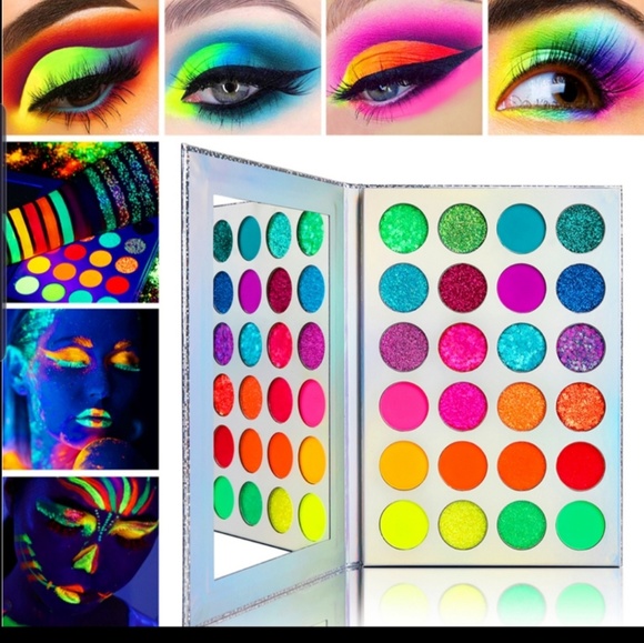 DBAA glow in the dark eyeshadow palettes - Picture 3 of 7